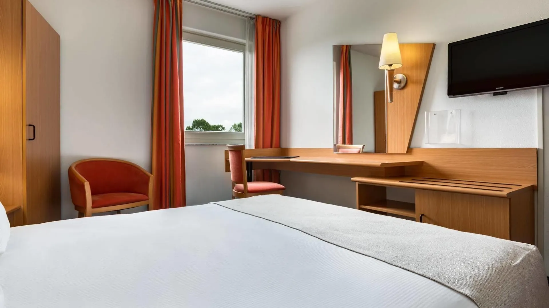 Nh Best Hotel